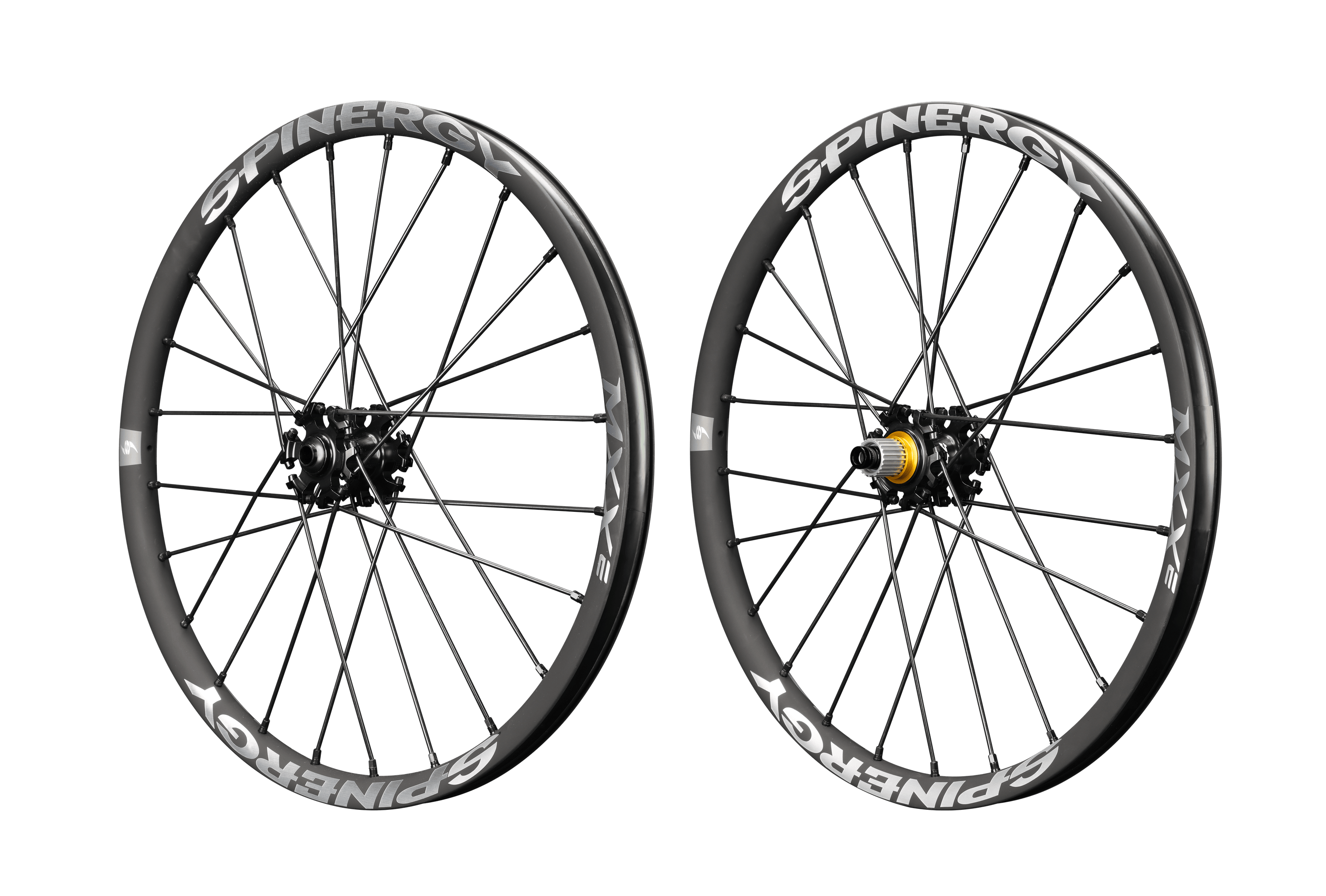 SPINERGY MXX-e 29インチ完組カーボンホイール前後セット SPINERGY MXX-e 29インチ完組カーボンホイール前後セット